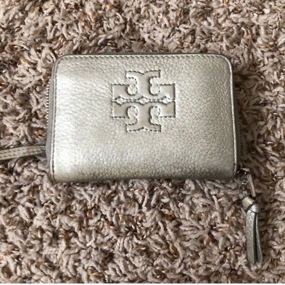Tory Burch Handbags - Tory Burch Keychain Wallet